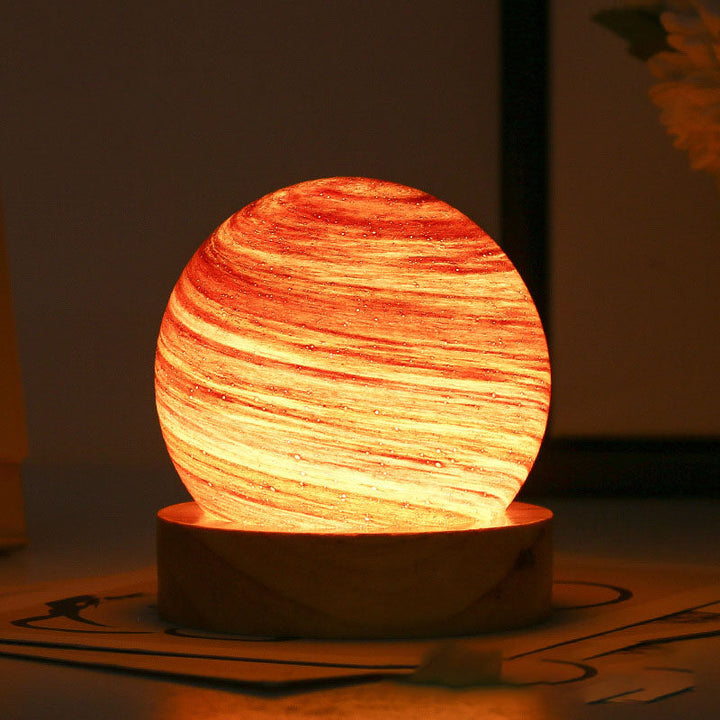 Enchanting Planet Lamp – A Universe of colours and Dreams