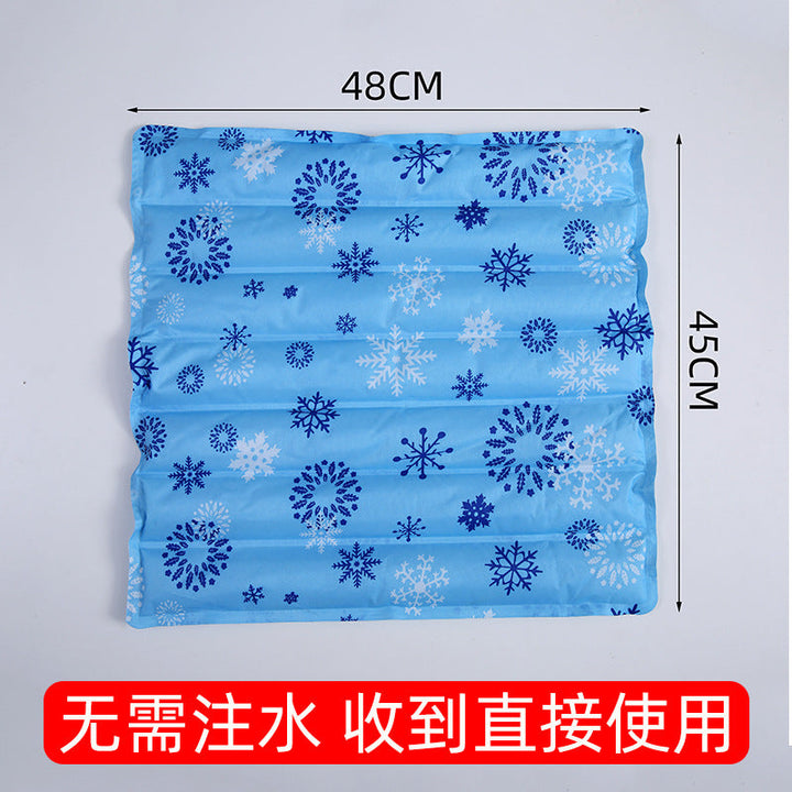 Ladies cooling mat with innovative snowflake structure