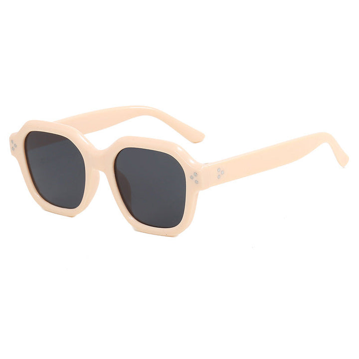 Ladies fashionable square sunglasses with mirrored lenses