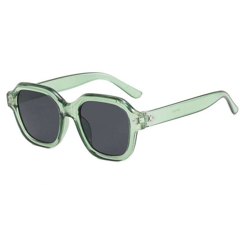 Ladies fashionable square sunglasses with mirrored lenses
