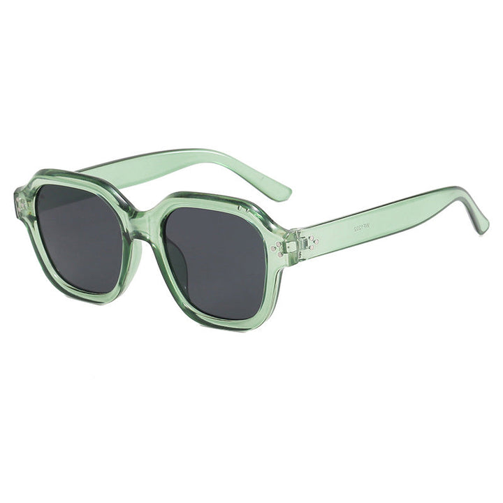 Ladies fashionable square sunglasses with mirrored lenses