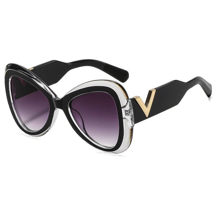 Women Cat-Eye Sunglasses with Luxurious Frame and Mirrored Lenses