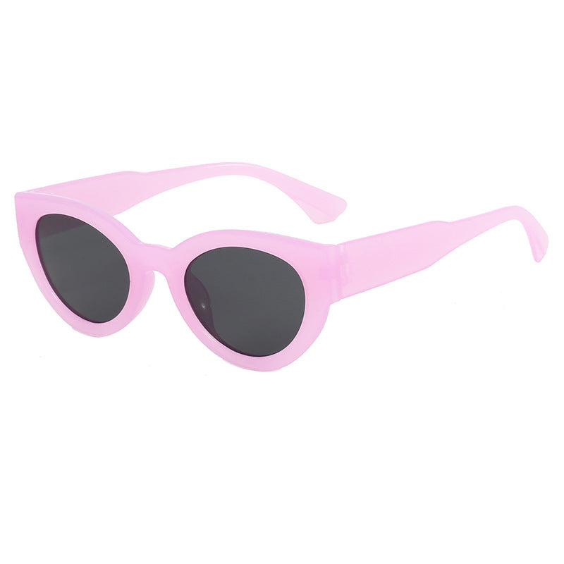 Ladies fashionable square sunglasses with mirrored lenses