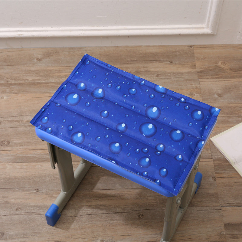 Ladies cooling mat with innovative snowflake structure