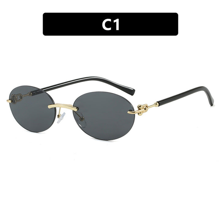 Women oval sunglasses with luxurious metal frame and mirrored lenses