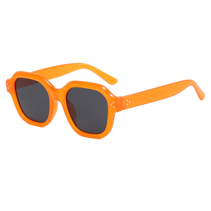Ladies fashionable square sunglasses with mirrored lenses