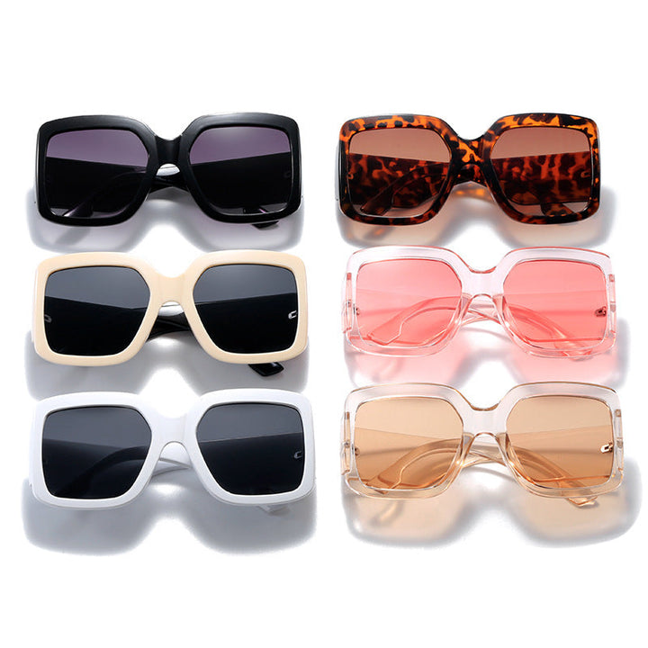 Women modern square sunglasses with mirror lenses