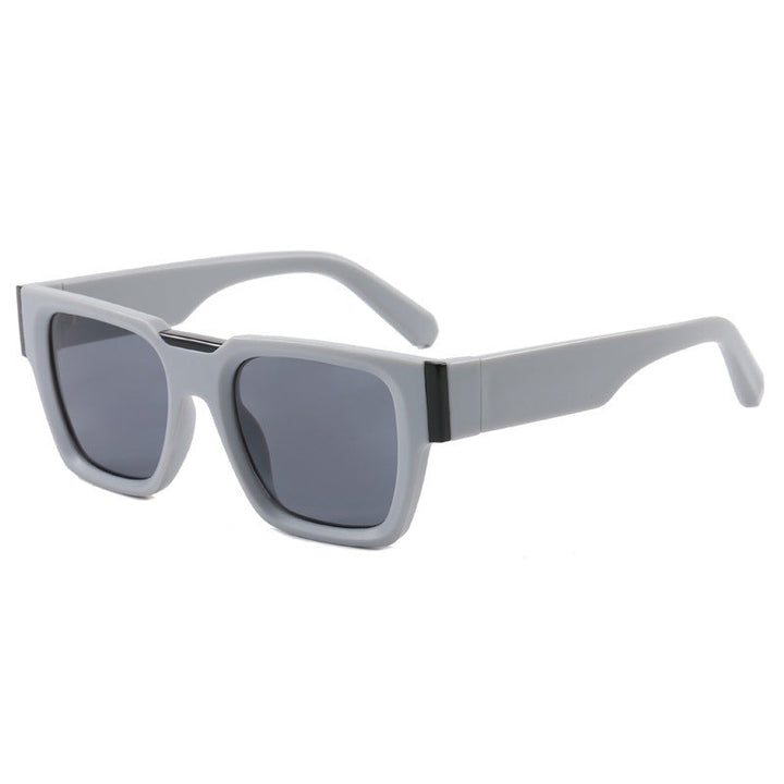 Women mirrored cat-eye sunglasses with comfortable fit
