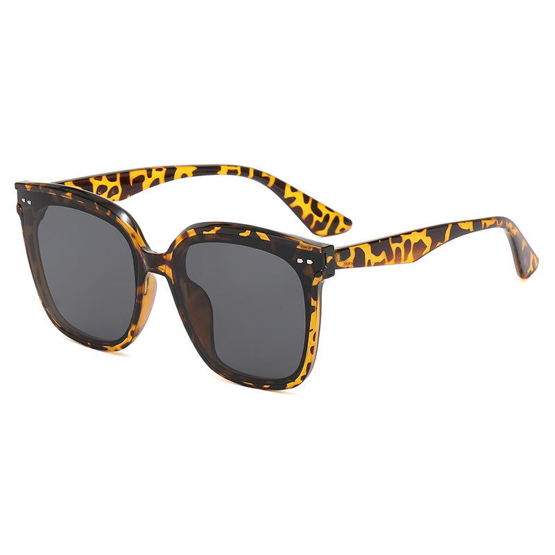 Ladies square sunglasses with mirrored gradient