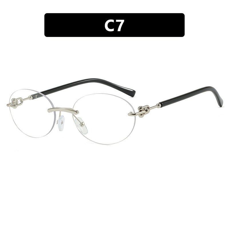 Women oval sunglasses with luxurious metal frame and mirrored lenses