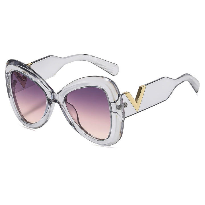 Women Cat-Eye Sunglasses with Luxurious Frame and Mirrored Lenses