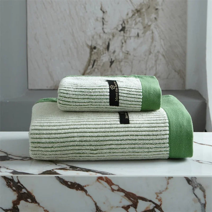 PureSoft – Luxurious bath towel made from 100% organic cotton