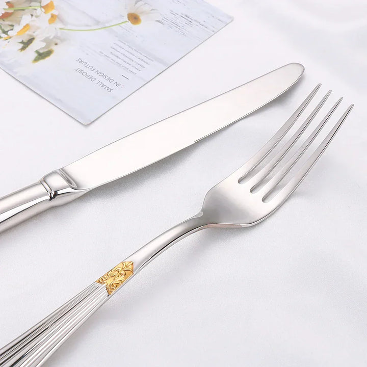Elegant cutlery set in gold design