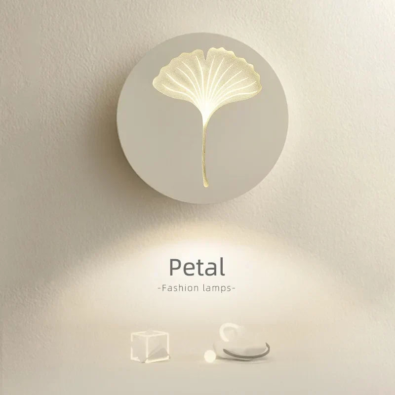 Modern minimalist LED wall light