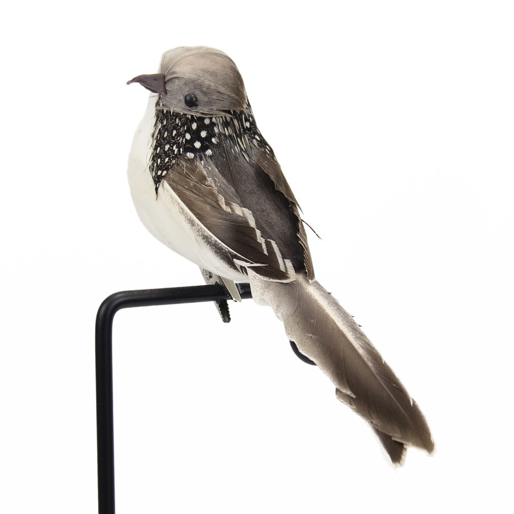 Lifelike feathered birds for outdoor decoration