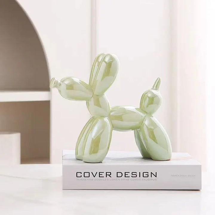 – Small dog sculpture made of balloons