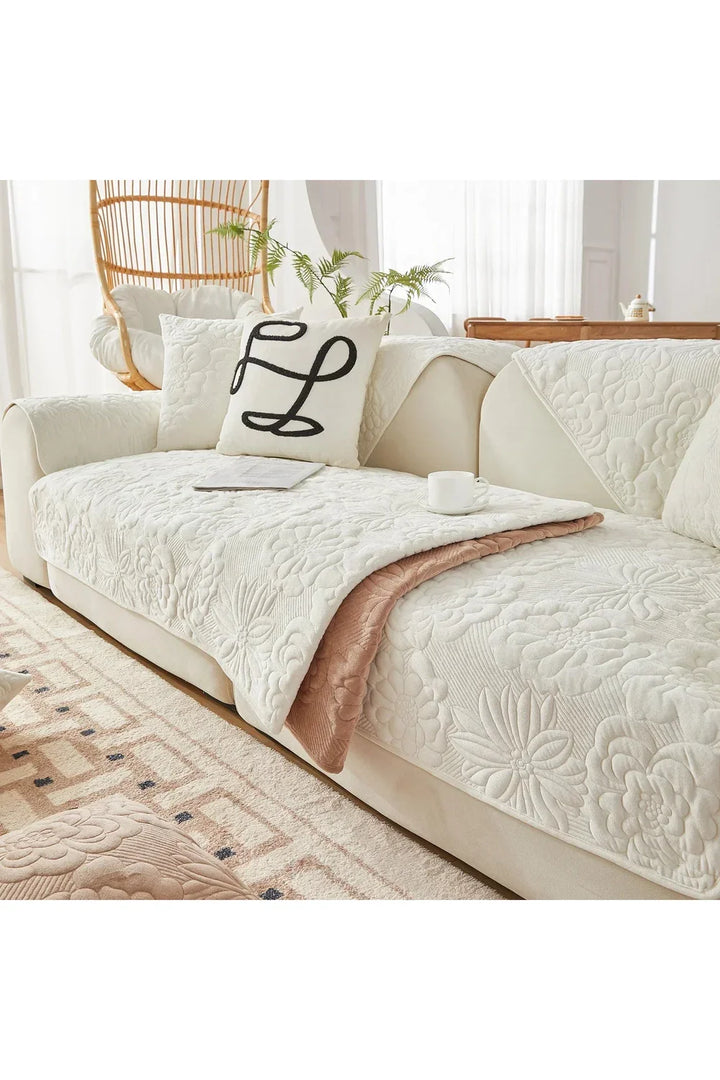 Plush sofa cover |