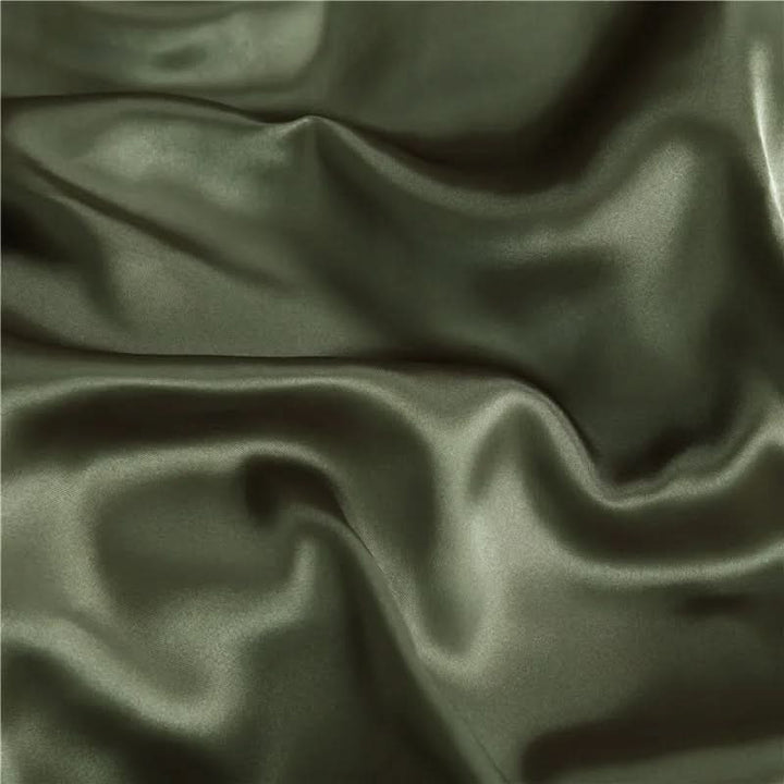 Luxurious silk duvet cover for elegant sleep comfort