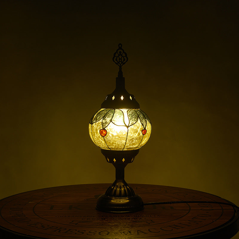 Traditional Tiffany romantic oval iron enameled 1-light table lamp for the bedroom