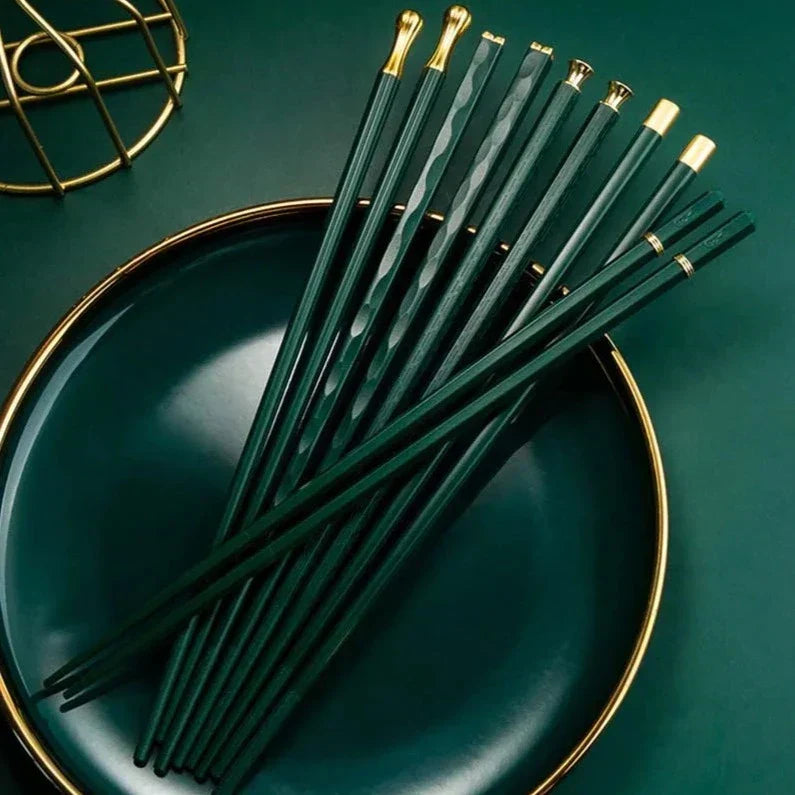 DineLux – Luxurious Chopstick Set with Refined Designs (5 Pairs)