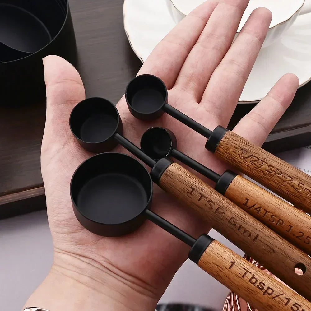 Lyra Measuring Cups &amp; Spoon Set