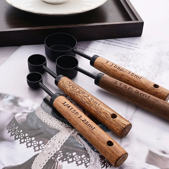 Lyra Measuring Cups &amp; Spoon Set