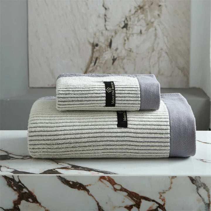 Luxurious, super soft and absorbent face/bath towel made from 100% organic cotton