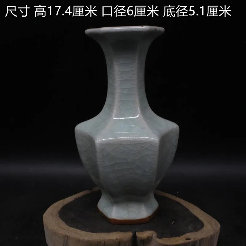 Antique Royal Chinese Porcelain Vase