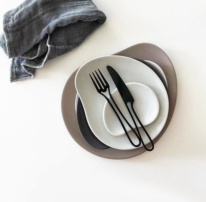Outline Cutlery Set made of Stainless Steel