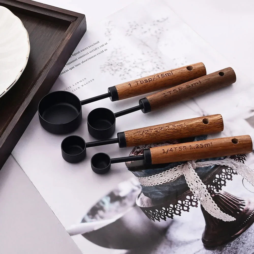 Lyra Measuring Cups &amp; Spoon Set
