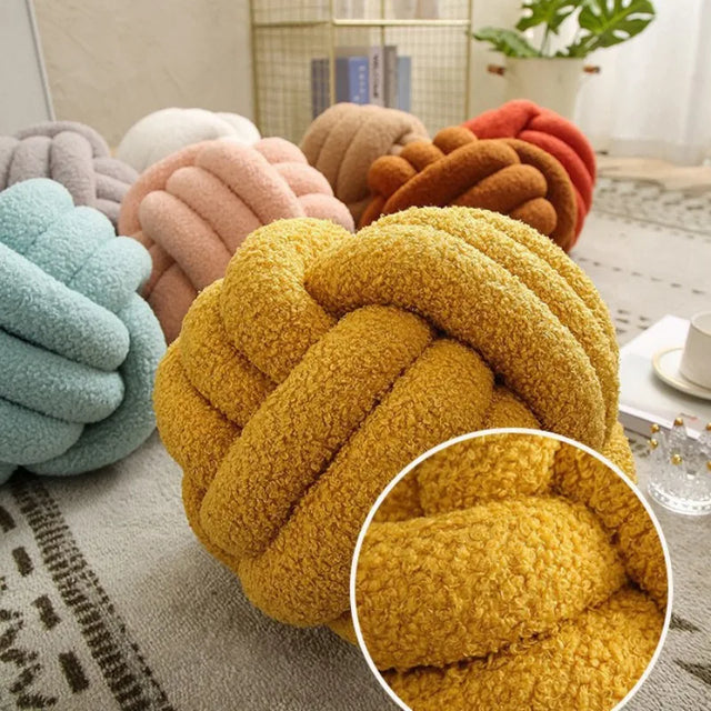 Throw Pillow - Cozy - Hand-Knotted Ball - Sheepskin