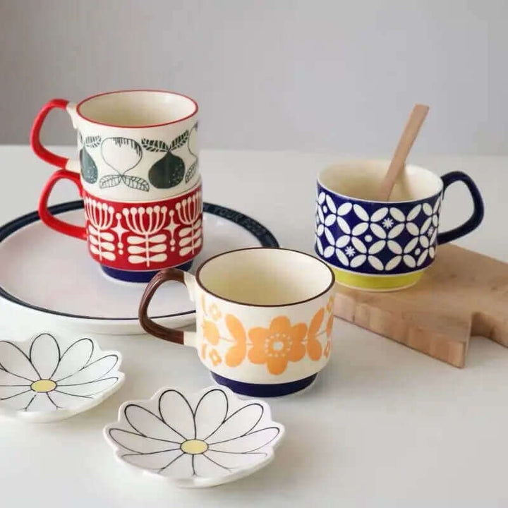 Outstanding Retro Coffee Mugs made of Ceramic – available in 8 different patterns