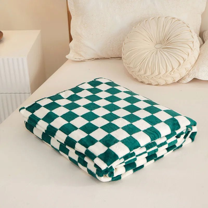 Classic Checkered Pattern Sofa Blanket