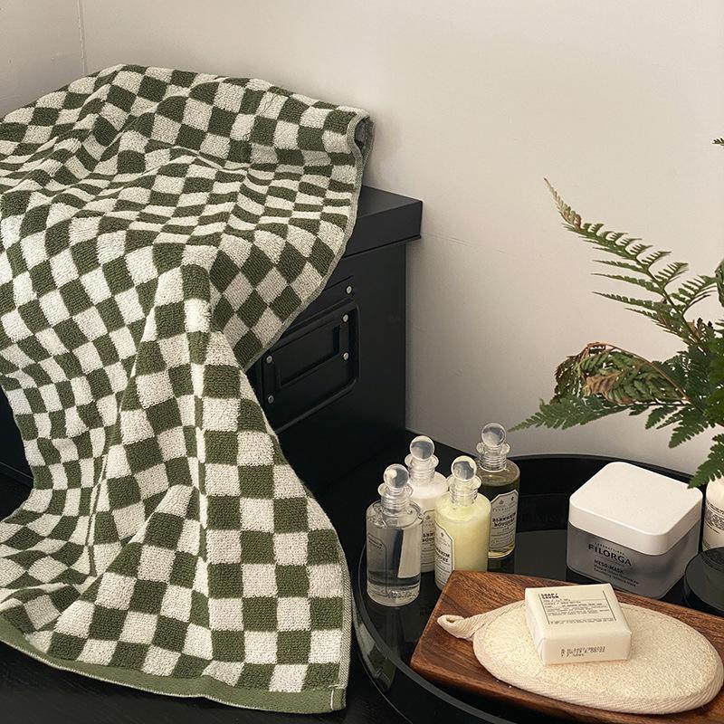 Classic Checkerboard Towel Collection