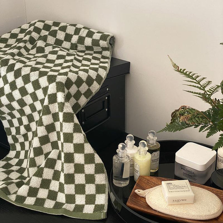 Classic Checkerboard Towel Collection