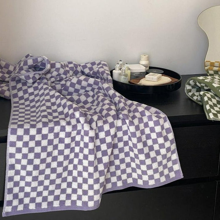 Classic Checkerboard Towel Collection
