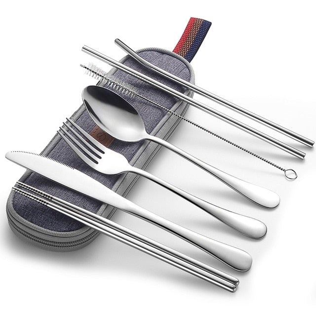 Cutlery set with portable case