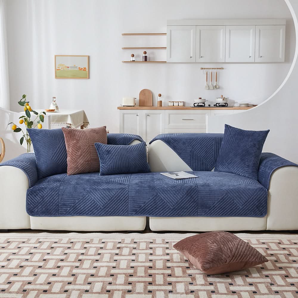 PlushGrip – Non-slip plush sofa cover