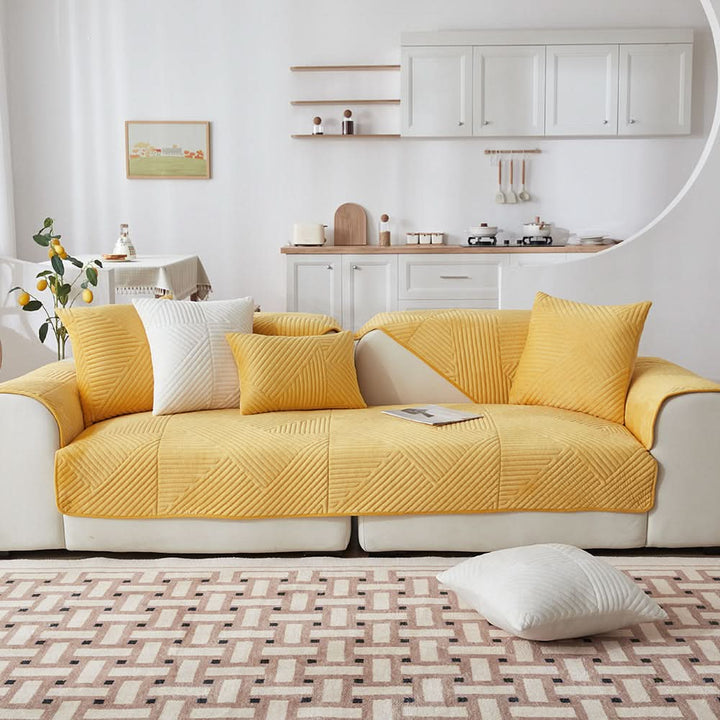 PlushGrip – Non-slip plush sofa cover