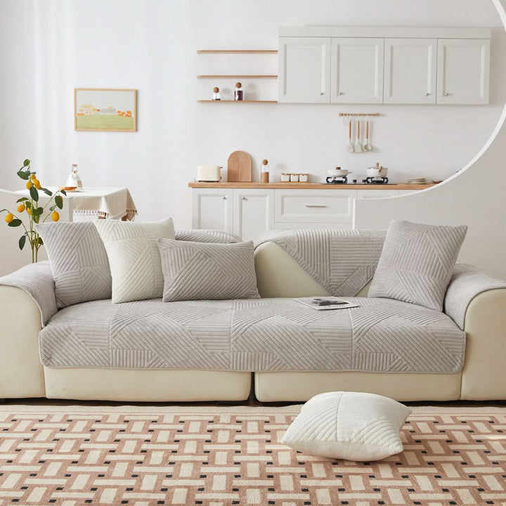 PlushGrip – Non-slip plush sofa cover