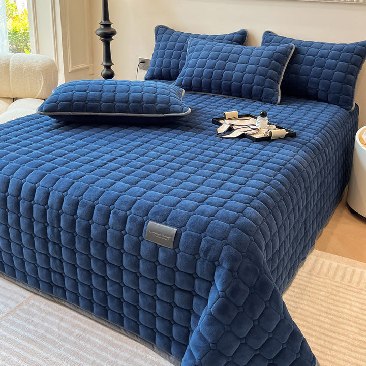 Modern Soft Throw Blanket with Square Texture – Stylish Fluffy Bed &amp; Sofa Cover