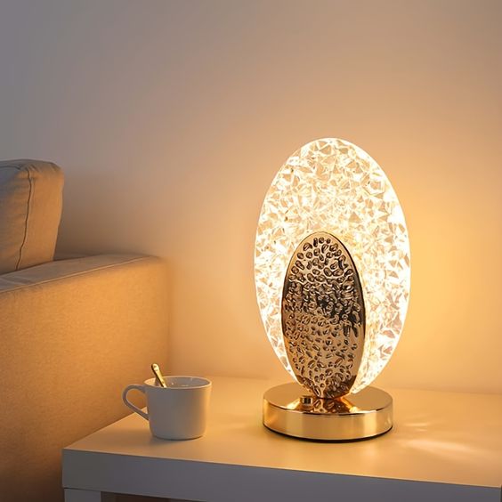 Modern &amp; Luxury Peacock Table Lamp - CrystalGlow