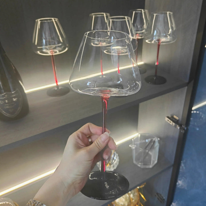 The wine glass with large capacity