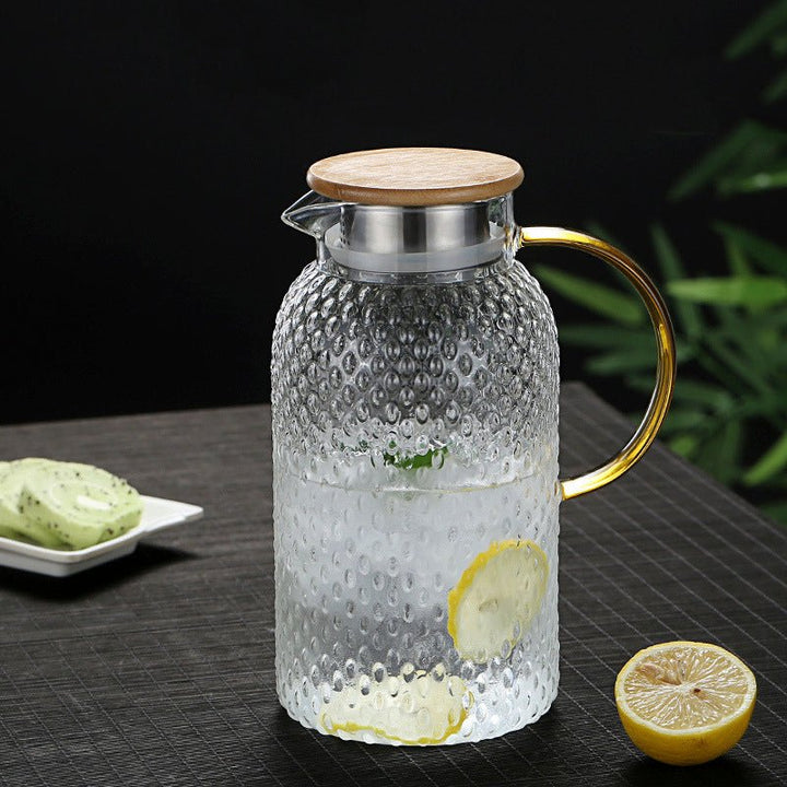 Heat-resistant ribbed glass jug