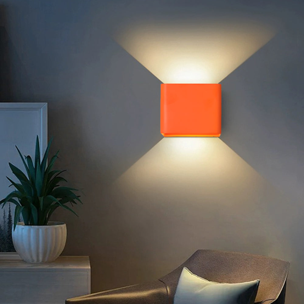 OrrSquare – Modern square wall lamp for stylish lighting