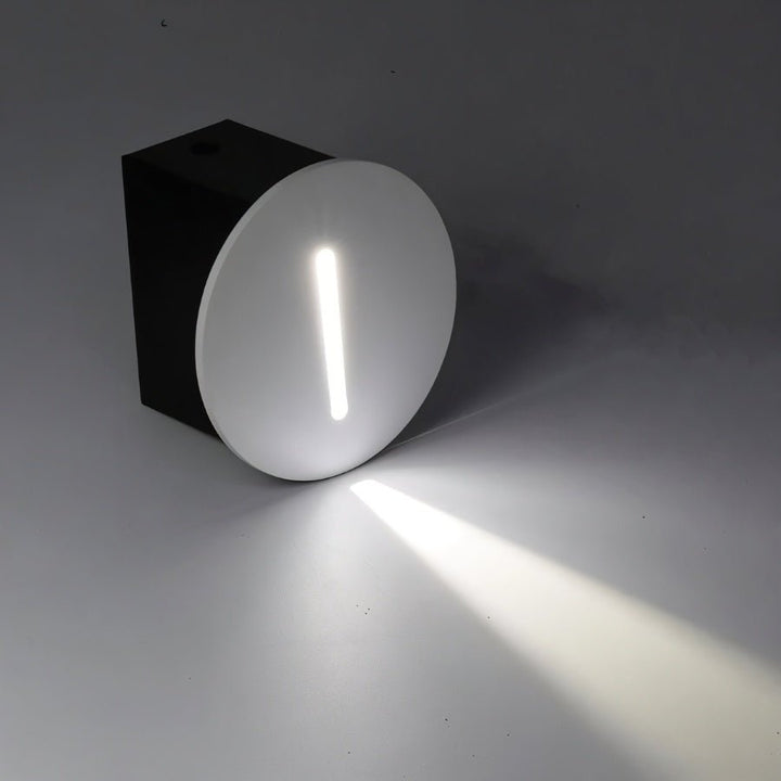 Luca – Stylish stair lighting with sensor technology