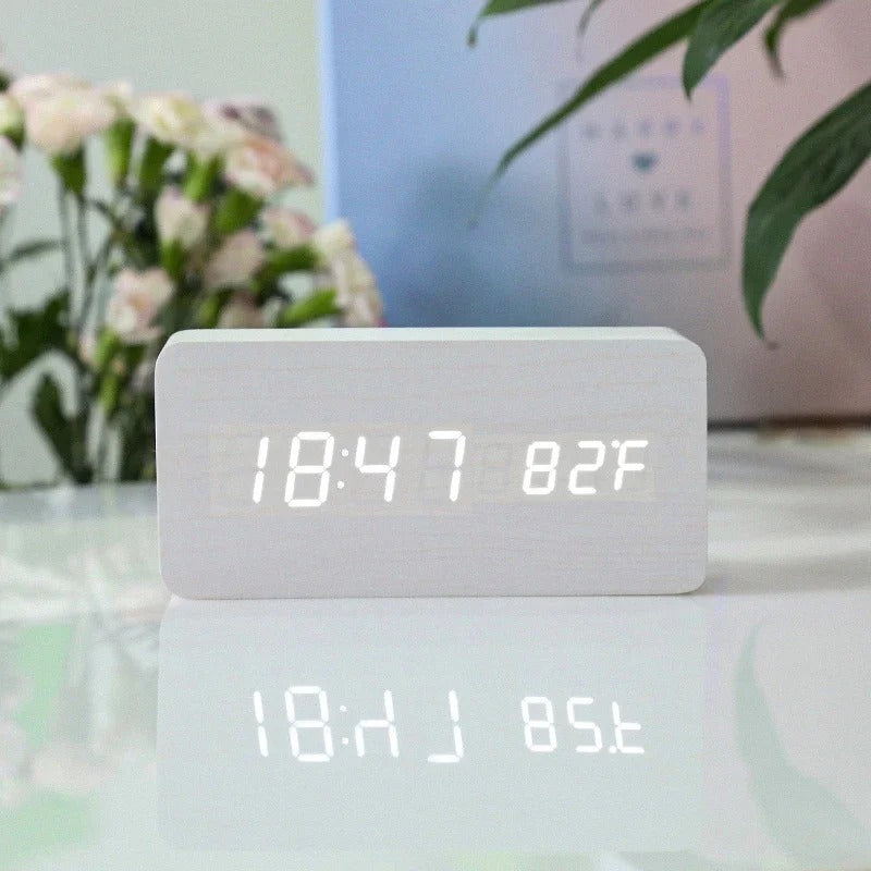 Minimalistic LED Watch | Wood