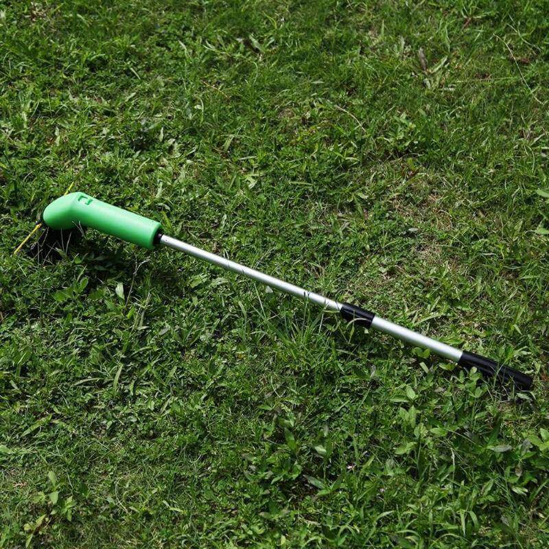 Lightweight Hand Lawn Mower Mowing
