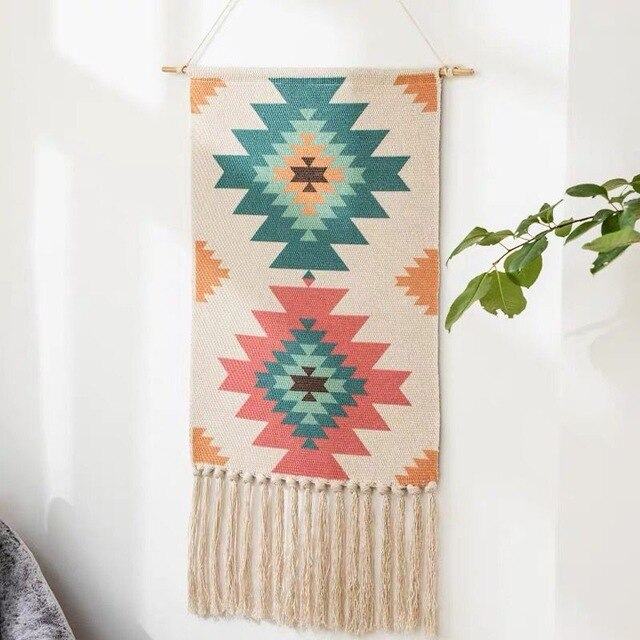 Geometric Tufted Wall Carpet