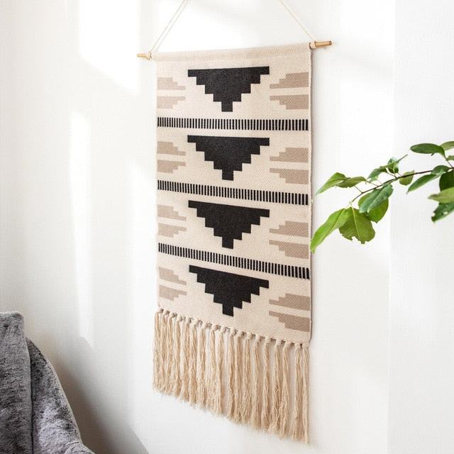 Geometric Tufted Wall Carpet